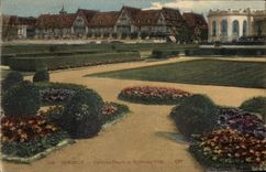 CPA Deauville parterres fleurie et normandy hotel