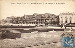 CPA Deauville la plage fleurie les jardins et le Normandy