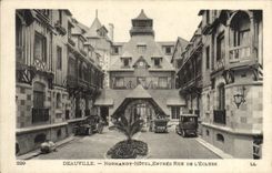 CPA Deauville Normandy hotel entree rue de l'ecluse
