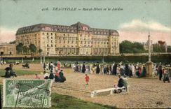 CPA Deauville Royal hotel et le jardin