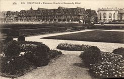CPA Deauville parterres fleurie et normandy hotel