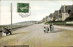 CPA Deauville Promenade de la plage