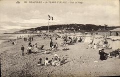 CPA Deauville La plage fleurie sur la plage