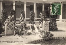 VINTAGE POSTCARD Deauville the new baths banns the atrium