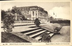 CPA Deauville Plage Fleurie Royal Hotel et Boulevard Cornuche