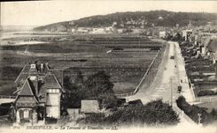 CPA Deauville La Terrasse et les Villas