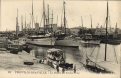 CPA Trouville Deauville La Bassin des Yachts Bateaux