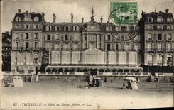 Hotel de Trouville de la POSTAL de la VENDIMIA de las rocas de Naires