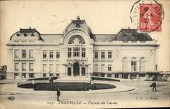 Ataque frontal de Trouville de la POSTAL de la VENDIMIA del casino