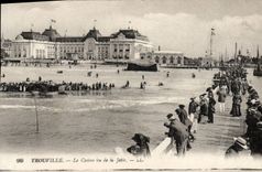 POSTAL Trouville de la VENDIMIA el casino visto del embarcadero