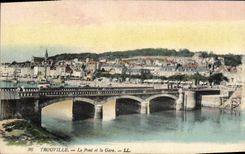 CPA Trouville Le Pont de la Gare