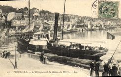 CPA Trouville Le Depart du Bateau du Havre Bateau