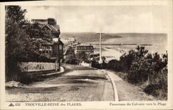 CPA Trouville Reine des Plages Panorama du calvaire vers la plage 