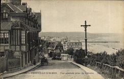 La reina de Trouville de la POSTAL de la VENDIMIA de las playas ve tomado del martirio