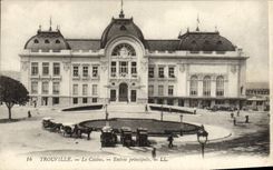 POSTAL Trouville de la VENDIMIA el casino principal entrado