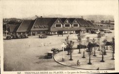 Reina de Trouville de la POSTAL de la VENDIMIA de la estación de tren de las playas de Trouville Deauville