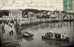 POSTAL Trouville de la VENDIMIA la cuba de los barcos de Deauville