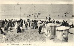 CPA Trouville L'Heure du Bain