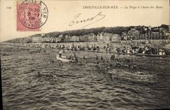 CPA Trouville Sur Mer La Plage a L'Heure des Bains