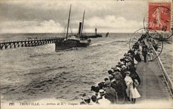 CPA Trouville Arrivee de la touques Bateau