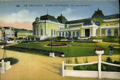 CPA Trouville Reine des plages un coin du casino