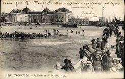 CPA Trouville Le casino vu de la jetee Hydravion Avion