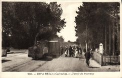 CPA Riva bella L'Arret du tramway Train 