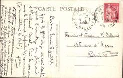 El puerto de la POSTAL de la VENDIMIA en Bessin la torre vauban los pescados hace compras y antes de los barcos portuarios