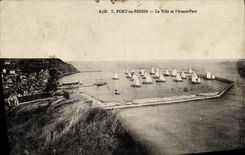 CPA Port En Bessin La ville et l'avant port Bateaux