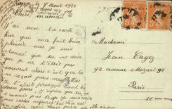 El puerto de la POSTAL de la VENDIMIA en Bessin la torre de Vauban los pescados hace compras y antes de los barcos portuarios