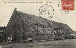 VINTAGE POSTCARD Saint Pierre On Divine the Markets