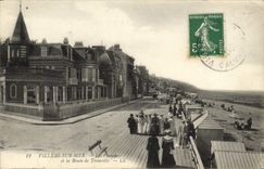 CPA Villers Sur Mer Les Planches et la Route de Trouville