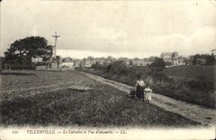 CPA Villerville Le calvaire et vue d'ensemble Enfants