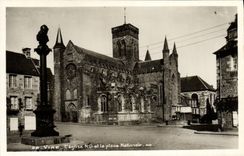 VINTAGE POSTCARD Transfers the Notre Dame Church and the National Place