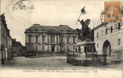 VINTAGE POSTCARD Cliff the Town hall and the Statue of William the Conqueror