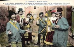 CPA Falaise La Lanterne du Gars de Falaise Folklore Costume