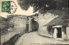CPA Falaise La Porte du Chateau