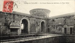 CPA Falaise Chateau de Le Grand Donjon Vue Interieur la Tour Talbot