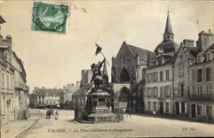 CPA Falaise La Place Guillaurne le Conquerant