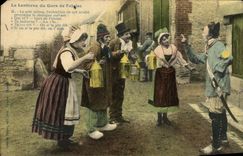 CPA Falaise La lanterne du gars de Falaise Folklore Costume
