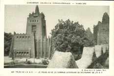 VINTAGE POSTCARD Fair Colonial International Paris 10931 Palais of the AOF the palate seen of the higher terrace of the restaurant