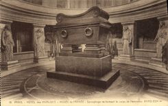 CPA Paris Hotel des Invalides Musee de l'Armee Sarcophage Napoleon 1er