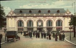 VINTAGE POSTCARD Troyes the New Station