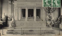 CPA Troyes Tombeau du General Lamoriciere par Dubois