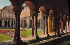 VINTAGE POSTCARD Arles Holy Cloister Tropheme