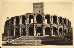 CPA La Douce France Arles Les Arenes