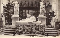 VINTAGE POSTCARD Arles the Museum