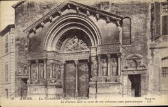 CPA Arles Cathedrale de Saint Trophime
