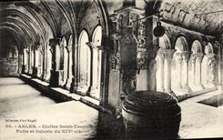 VINTAGE POSTCARD Arles Holy Cloister Trophime Well and gallery of 14th