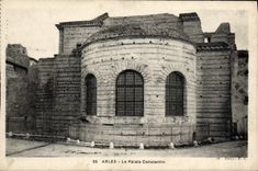 CPA Arles Le Palais Constantin